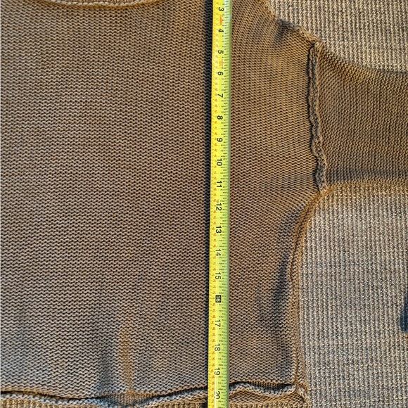 Women's Tan American Eagle Sweater Size Medium 100%Cotton - Picture 7 of 8